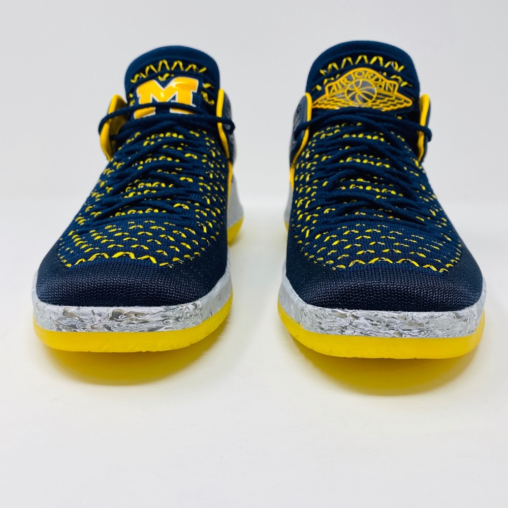 Jordan XXXII 32 Michigan Edition - Picture 2 of 7